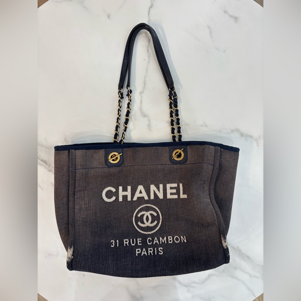 Chanel Tote Bag